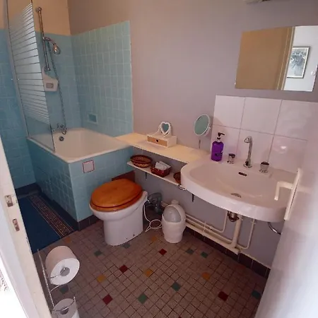 Lenard Charles לינה וארוחת בוקר Juvigny-Val-d'Andaine