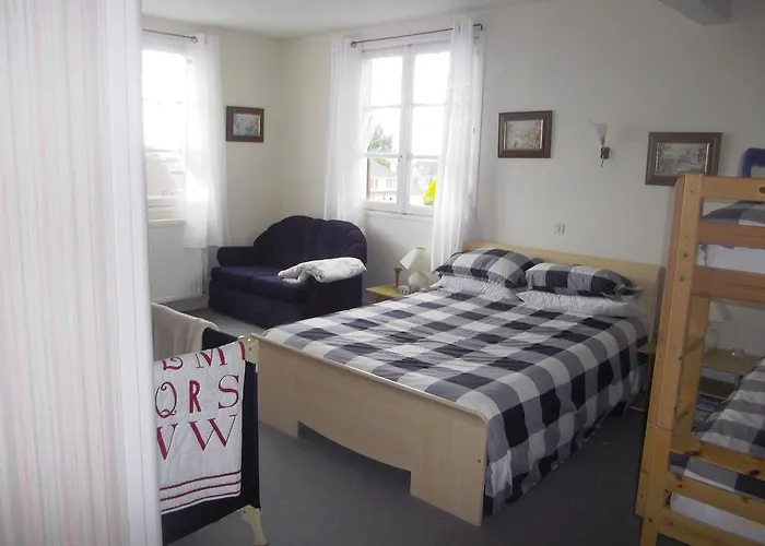 Lenard Charles Bed & Breakfast